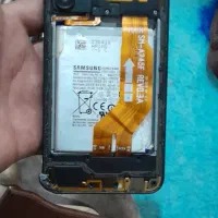 گوشی خراب السی دی شکسته a24