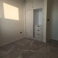 ۷۶ متری/در خیابان باغ دریاچه/ خوش نقشه