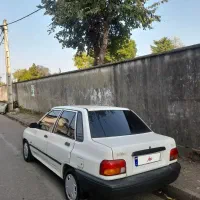 پراید تک‌ برگ عتیقه شاسی پلمپ بی رنگ موتور سالم