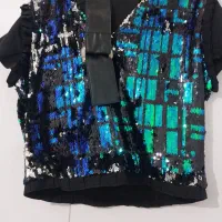 در حد نونو|لباس|کبودرآهنگ, |دیوار