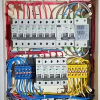 جذب نیروی برقکار