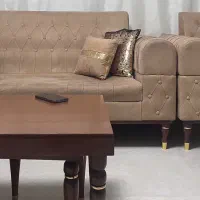 مبل و میز ناهارخوری