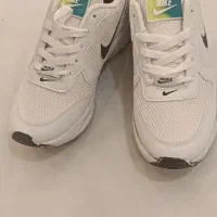 چند مدل کتونی آف خورده سایز 37تا 40 رنگبندی