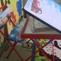 میز تحریر تاشو باکس دار کودک|میز تحریر و کامپیوتر|ری, جوانمرد قصاب|دیوار