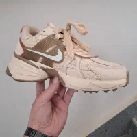 کتونی v2kدخترانه