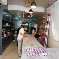 نصب استیکر دکوراتیو