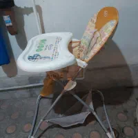 صندلی غدا کودک سالم|تخت و صندلی بچه|لاهیجان, کوی خزر|دیوار