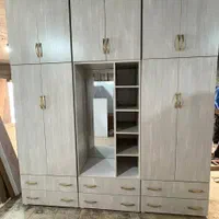 کمد درب باز شو (درب لولایی)
