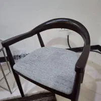 ۲ عدد صندلی نو استفاده نشده/چوب گردو