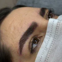 میکرو بلیدینگ  ابرو با شرایط استثنایی