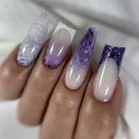 با آموزش های ناخن من حرفه ای شو و مدرک معتبر بگیر