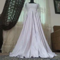 لباس عروس به همراه لباس مجلسی در حد نو
