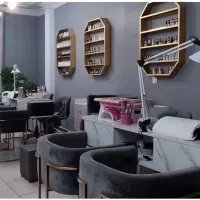 اجاره میز ناخن