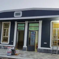 نقاشی ساختمان و دربو پنجره