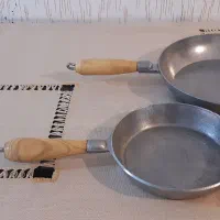 ماهیتابه تمام چدن روسی۲عدد