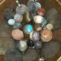 نقره و مهره|کلکسیون اشیاء عتیقه|شیراز, گود عربان|دیوار