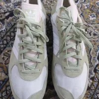 یک عدد کفش ویتنام کاملا نو استفاده نشده