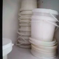 تعدادی مناسب ترشی و رب سالم در حد نو