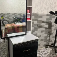 کمد ایینه ایی ارایشگاه|آرایشگاه و سالنهای زیبایی|کرمان, |دیوار