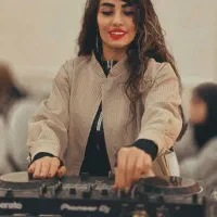 دی،جی خانم