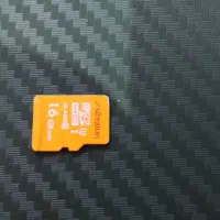 یک عدد مموری 16گیگ گیگ به فروش میرسد