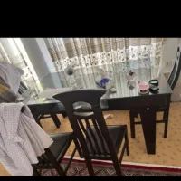 میز ناهار خوری درحد نو تخفیف هم میدهم