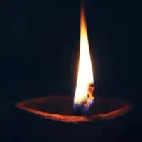 200 میلیون پول نیاز دارم سند ماشین میزارم