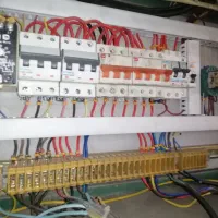 عیب یابی و مونتاژ تابلو برق|خدمات پیشه و مهارت|تبریز, |دیوار