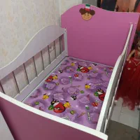 تخت بچگانه با تشک|تخت و صندلی بچه|رشت, باهنر|دیوار