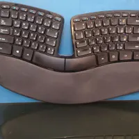 صفحه کلید و ماوس مایکروسافت بی‌سیم اروگونومیک