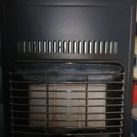 ۲ عدد بخاری گازی سه شعله کاملا سالم