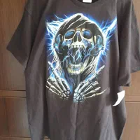 تیشرت مردانه|لباس|اندیشه, اندیشه فاز ۱|دیوار