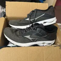 کفش کتونی میزانو سایز44/5