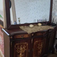 کنسول وآینه وشمعدان