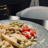 استخدام نیروی خانم و آقا|استخدام خدمات فروشگاه و رستوران|مرودشت, بیست متری بیمارستان|دیوار