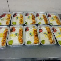 کارگر ساده آقا ترجیحا متاهل در کبابی