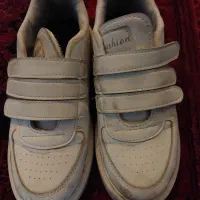 کفش اسپرت سایز ۳۹|کیف، کفش، کمربند|قم, زنبیل آباد|دیوار