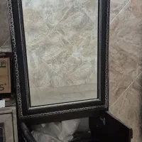 جاکفشی. و کمد اینه دار سالم