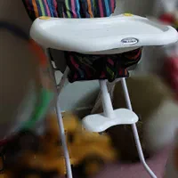 صندلی غذای دلیجان مدل کیوت با کیفیت و کاربردی
