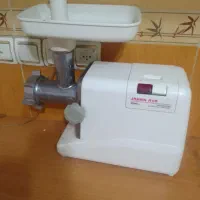 چرخ گوشت نیازمند تعمیر