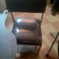 صندلی‌دانشجویی‌یادانش‌اموزی