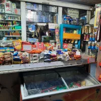 فروشنده دکه میدان امام حسین