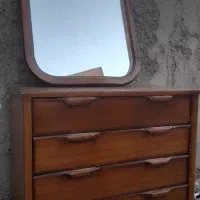 میز دراور و آینه و ۳ تا کمد