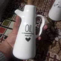 دوعدد روغن ریز فارسی و انگلیسی