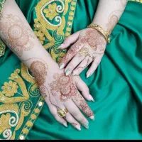 میکاپ ـکاشت ناخن ـکاشت مژه ـلیفت ابرو|خدمات آرایشگری و زیبایی|بندرعباس, |دیوار