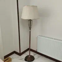 آباژور کنار سالنی