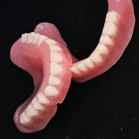 ساخت و تعمیر دندان مصنوعی با کیفیت و ضمانت