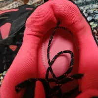 کفش کوهنوردی|کیف، کفش، کمربند|رشت, سعدی (تختی)|دیوار