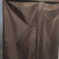 کمد برزنتی و کمدچوبی