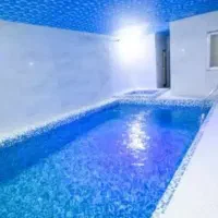 اجاره ویلا استخر و جکوزی با حیات بزرگ